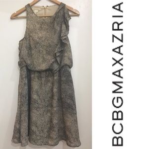 BCBG MAXAZRIA ABSTRACT ANIMAL PRINT ASYMMETRIC DRESS W/ RUFFLE. SIZE 6